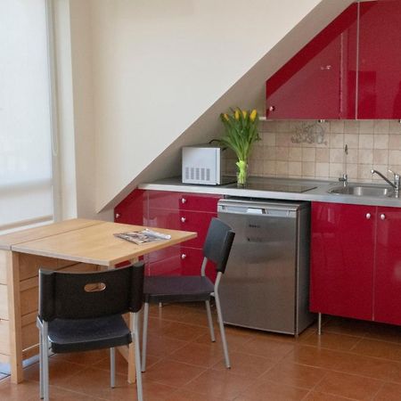 Apartament Z Balkonem I Parkingiem Apartment Rewal Luaran gambar